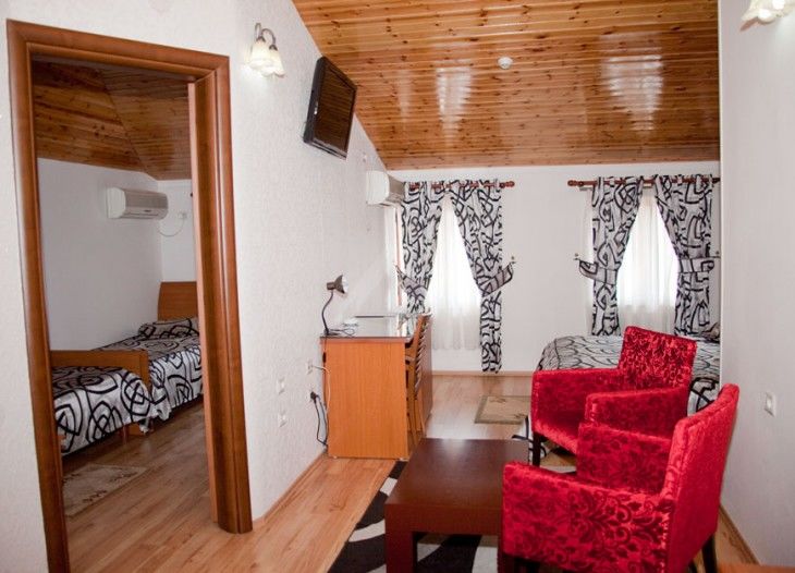 Tafaj Hotel 3*
